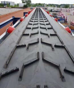 Chevron transportband